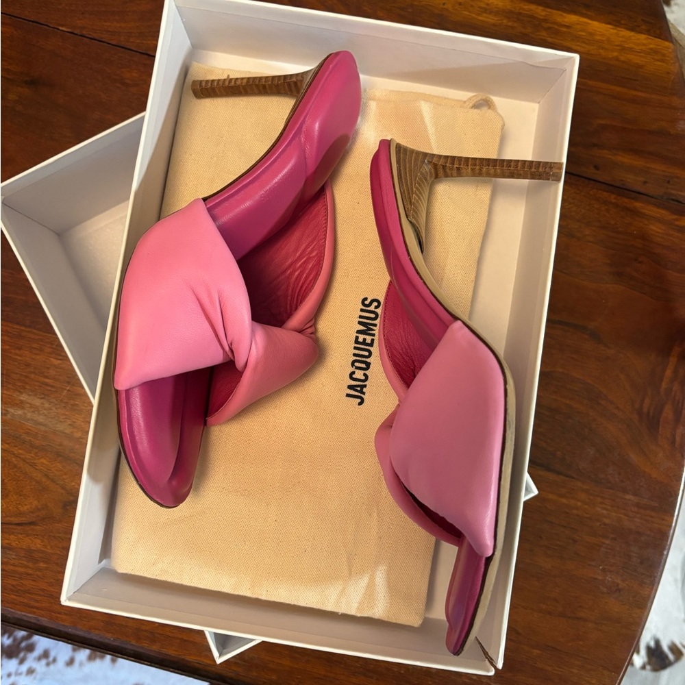 Jacquemus Two-Tone Pink Knot Leather Mules